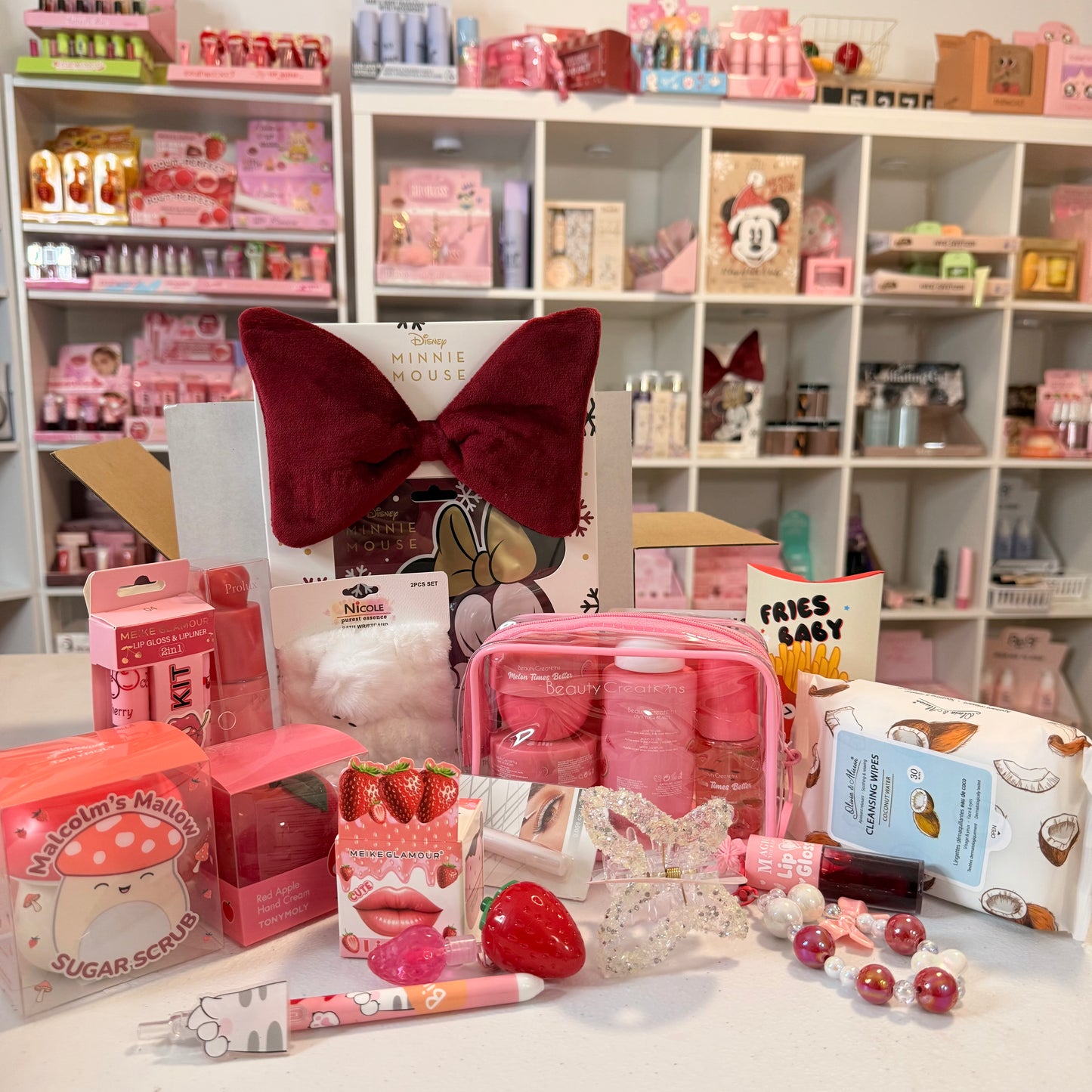 Makeup & Lips Mixed Bundles