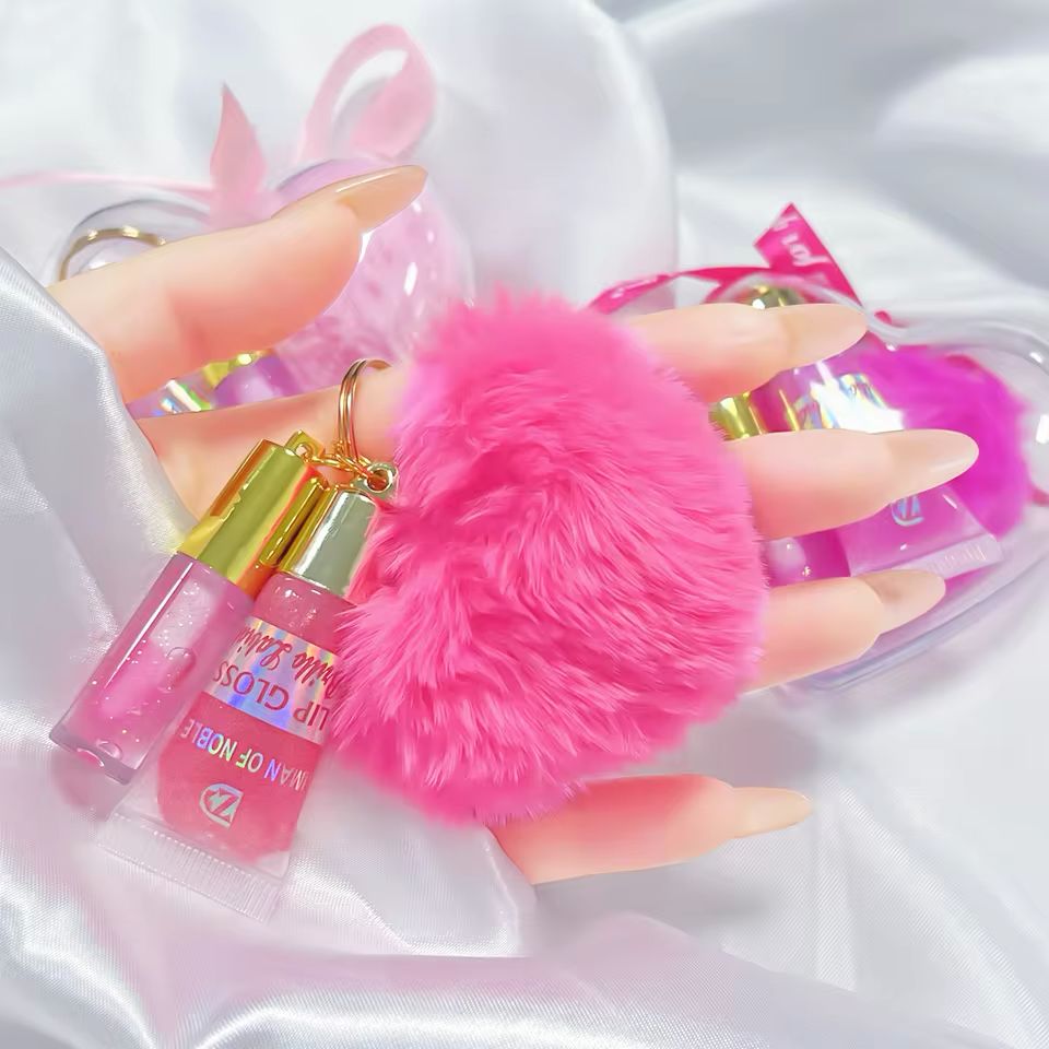 LOVE LIP GLOSS KEYCHAIN