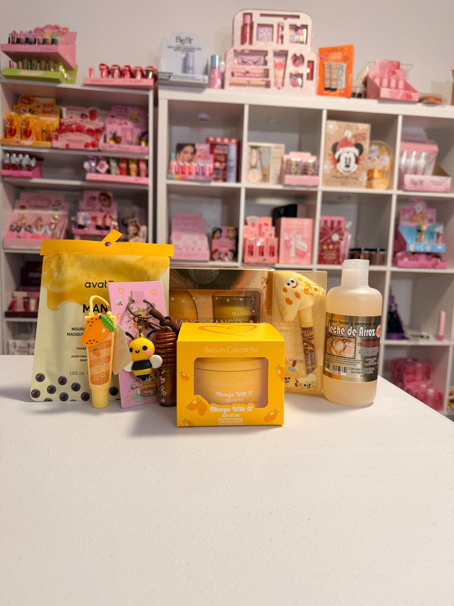 Makeup & Lips Mixed Bundles